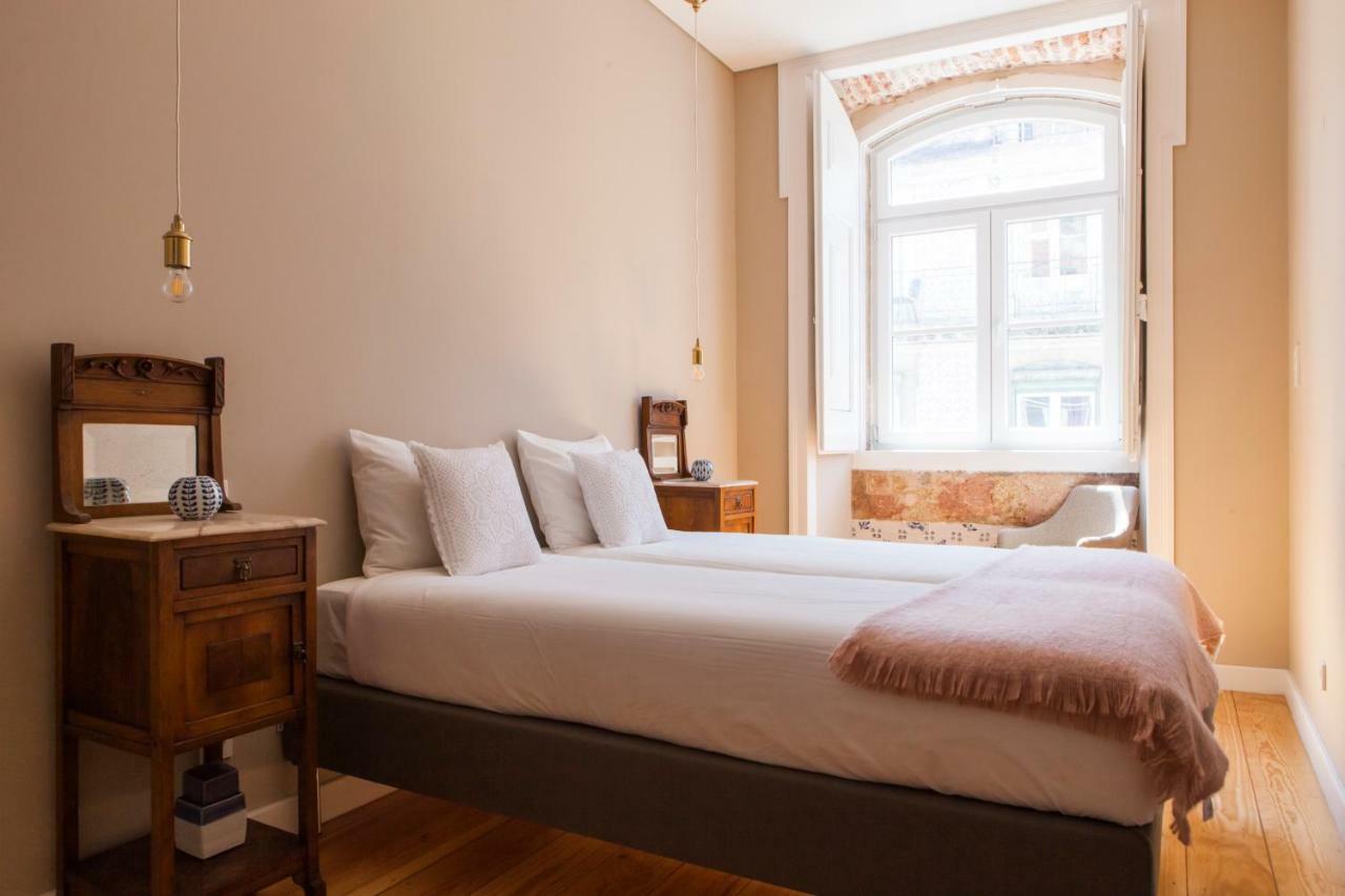 Alfama Baixa Spacious And Bright Apartment Blends The Historic And The Contemporary 2 Bedrs & 2 Bathrs Ac 18Th Century Building Лісабон Екстер'єр фото