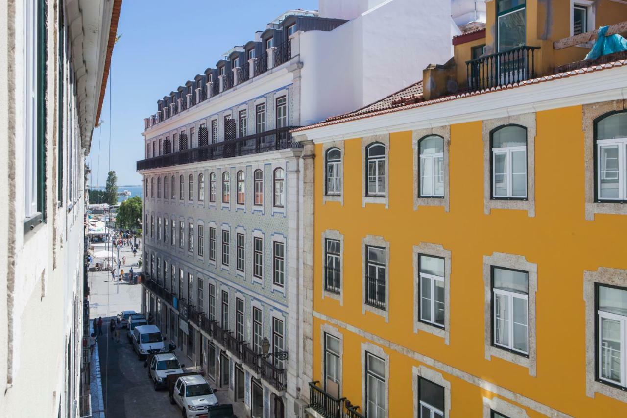 Alfama Baixa Spacious And Bright Apartment Blends The Historic And The Contemporary 2 Bedrs & 2 Bathrs Ac 18Th Century Building Лісабон Екстер'єр фото